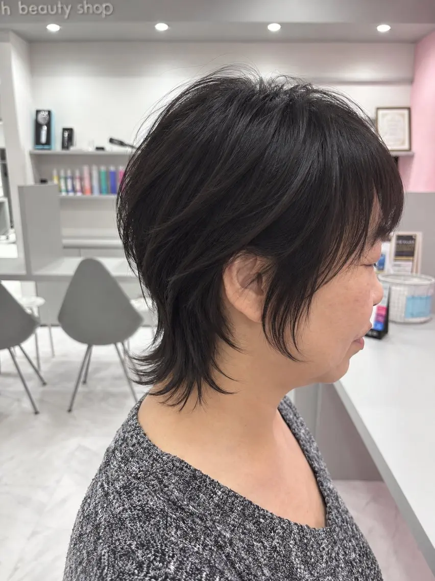 ショート ショートヘア ウルフカット Bianca伊勢崎 山崎南乃のヘアスタイル