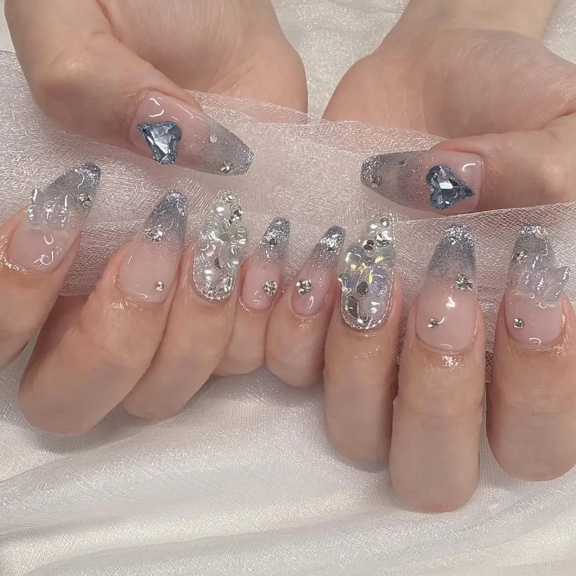 ネイル グラデーション ラメ(グリッター) マグネットネイル ミラーネイル ニュアンスネイル ハンドネイル Lumi de nailsのネイルデザイン