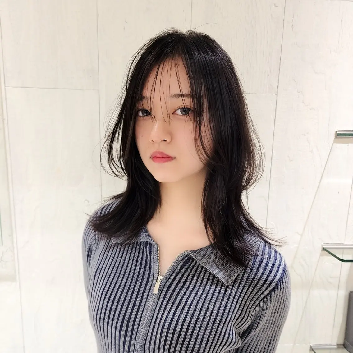ミディアム カラー ハッシュカット 韓国風ヘア カット ヘアカラー トリートメント レイヤーカット/ ウルフカット/大橋 のヘアスタイル