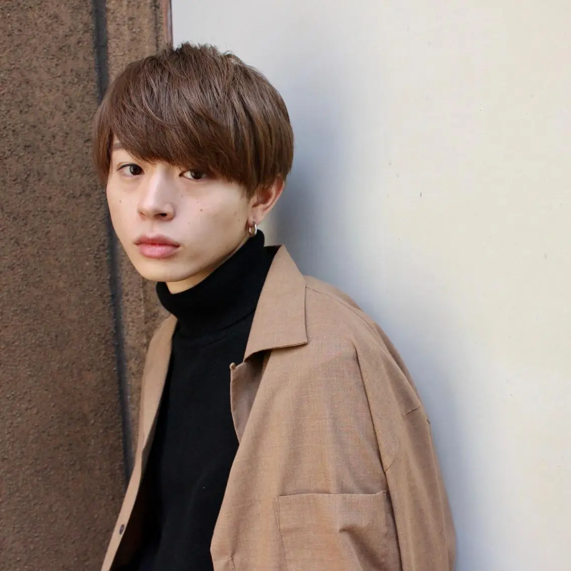 カラー パーマ メンズ センターパート コンマヘア マッシュ メンズパーマ メンズツイストパーマ newi 川崎店のヘアスタイル