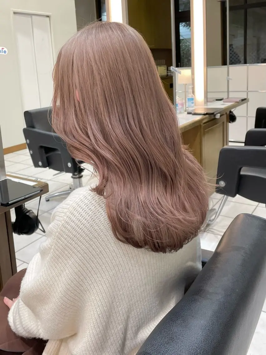 セミロング カラー 似合わせヘア🤎透明 感カラー🤎MIKAのヘアスタイル