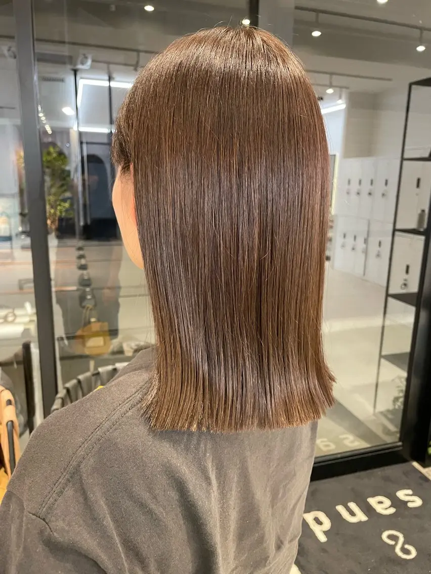 ミディアム 切りっぱなしボブ ボブ トリートメント レイヤーカット 瑠輝のヘアスタイル