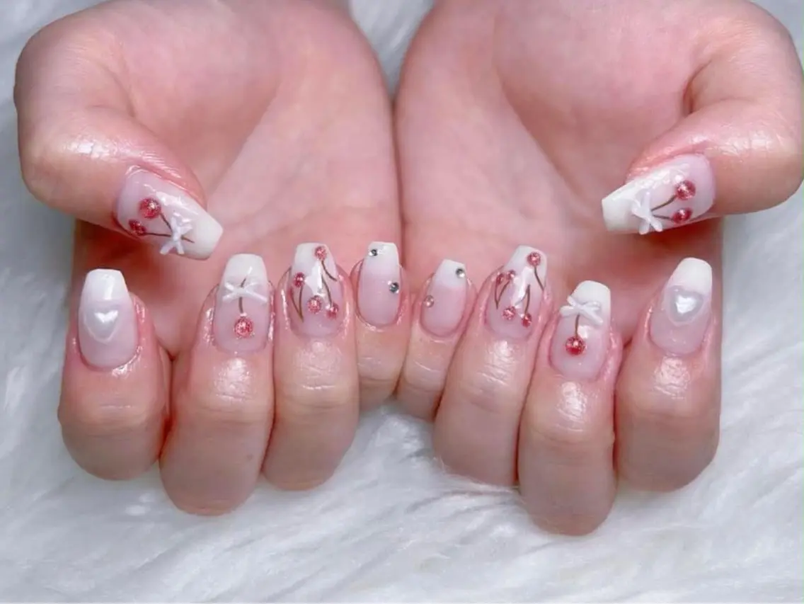 ネイル AURA NAIL🎀💅のネイルデザイン