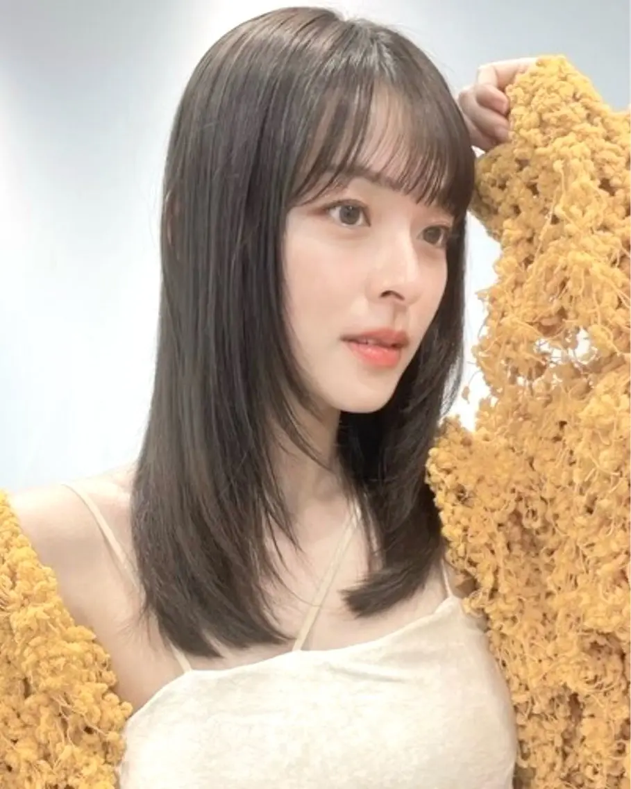 セミロング 髪質改善 トリートメント カット トリートメント 表参道レイヤーカット 髪質改善山岸季生のヘアスタイル