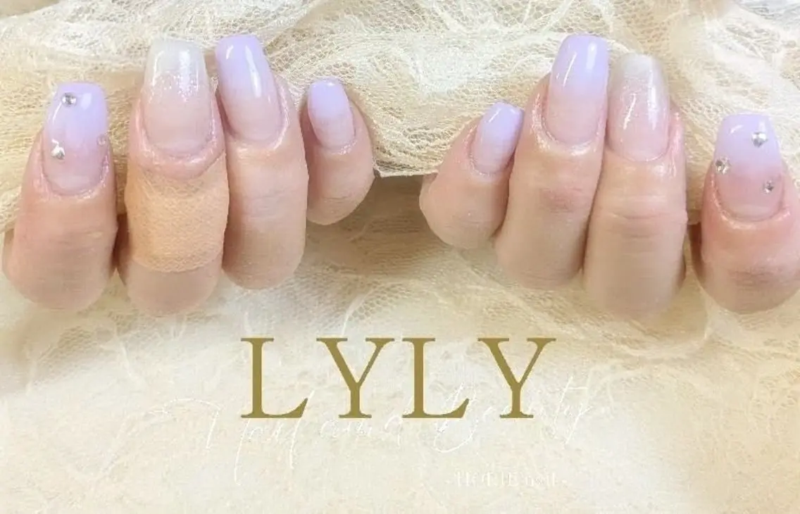 ネイル グラデーション パープル LYLY ✾ai✾のネイルデザイン