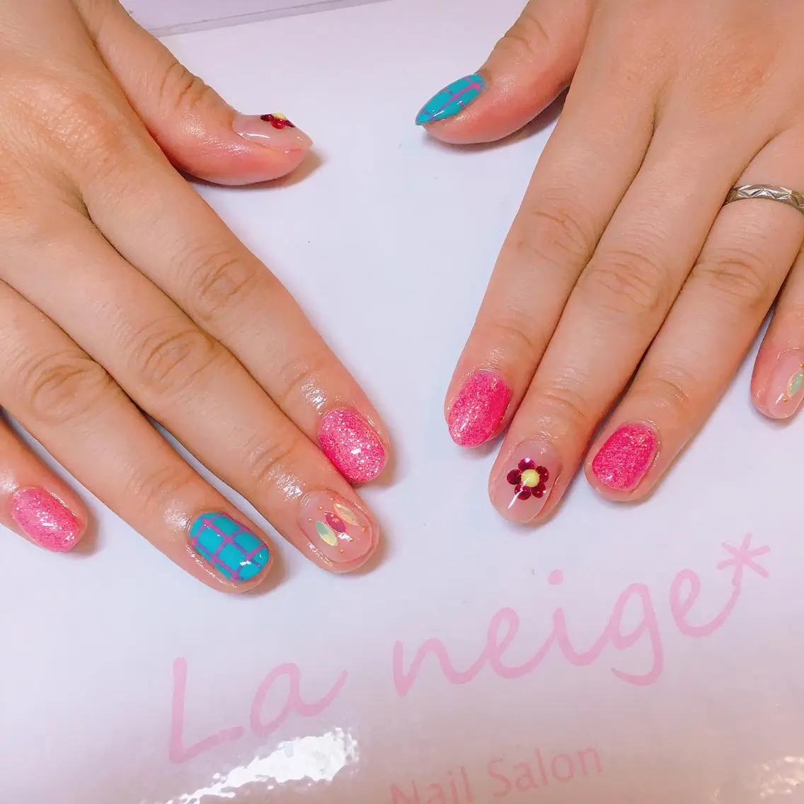 ネイル ラメ(グリッター) La neige* yuki 🐩🌙のネイルデザイン