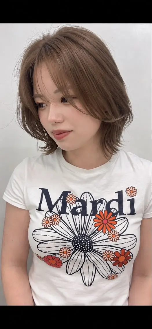 ショート カット ヘアカラー ブリーチ透明感カラー /レイヤー👗しずかのヘアスタイル