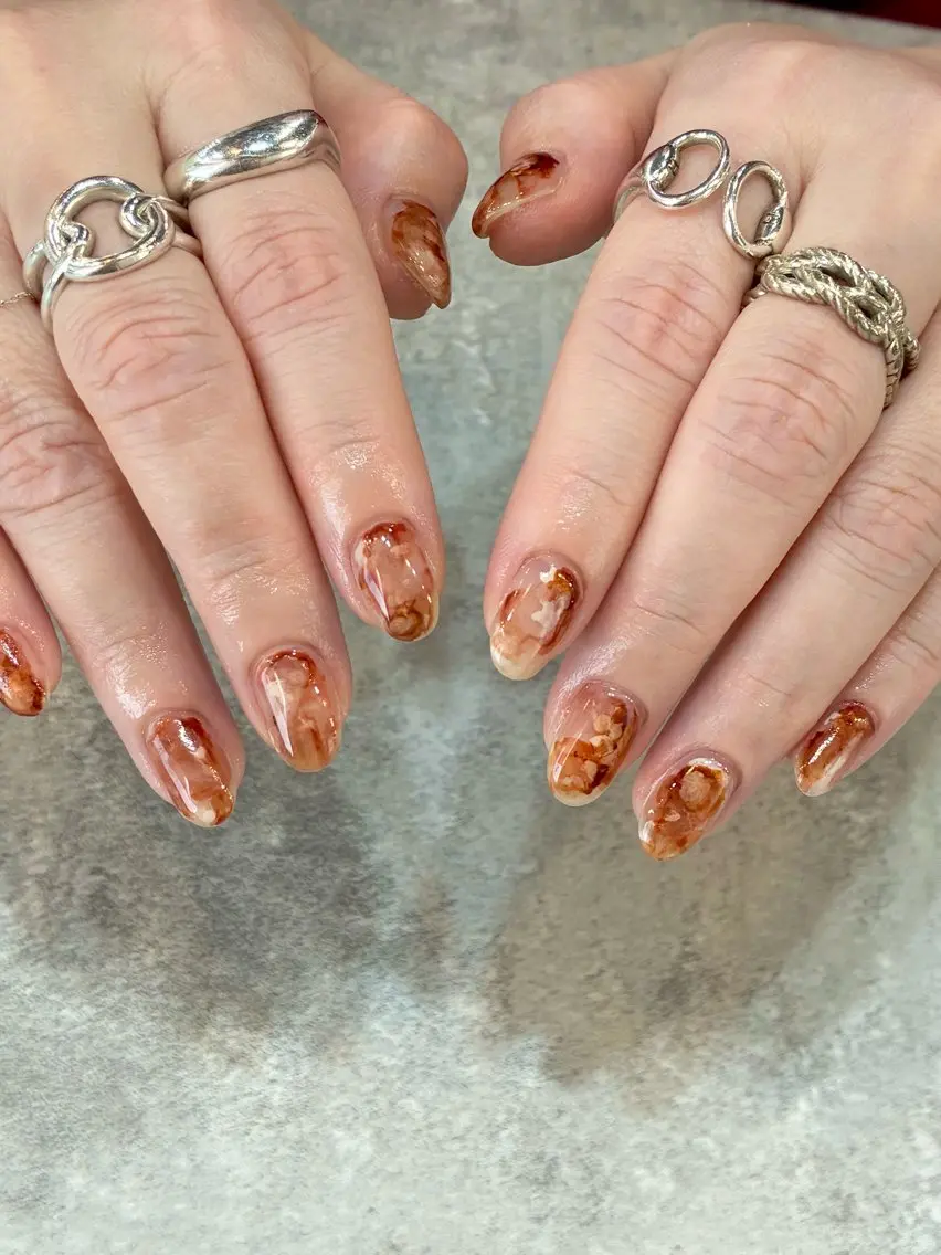 ネイル ニュアンスネイル glaNje shioriのネイルデザイン