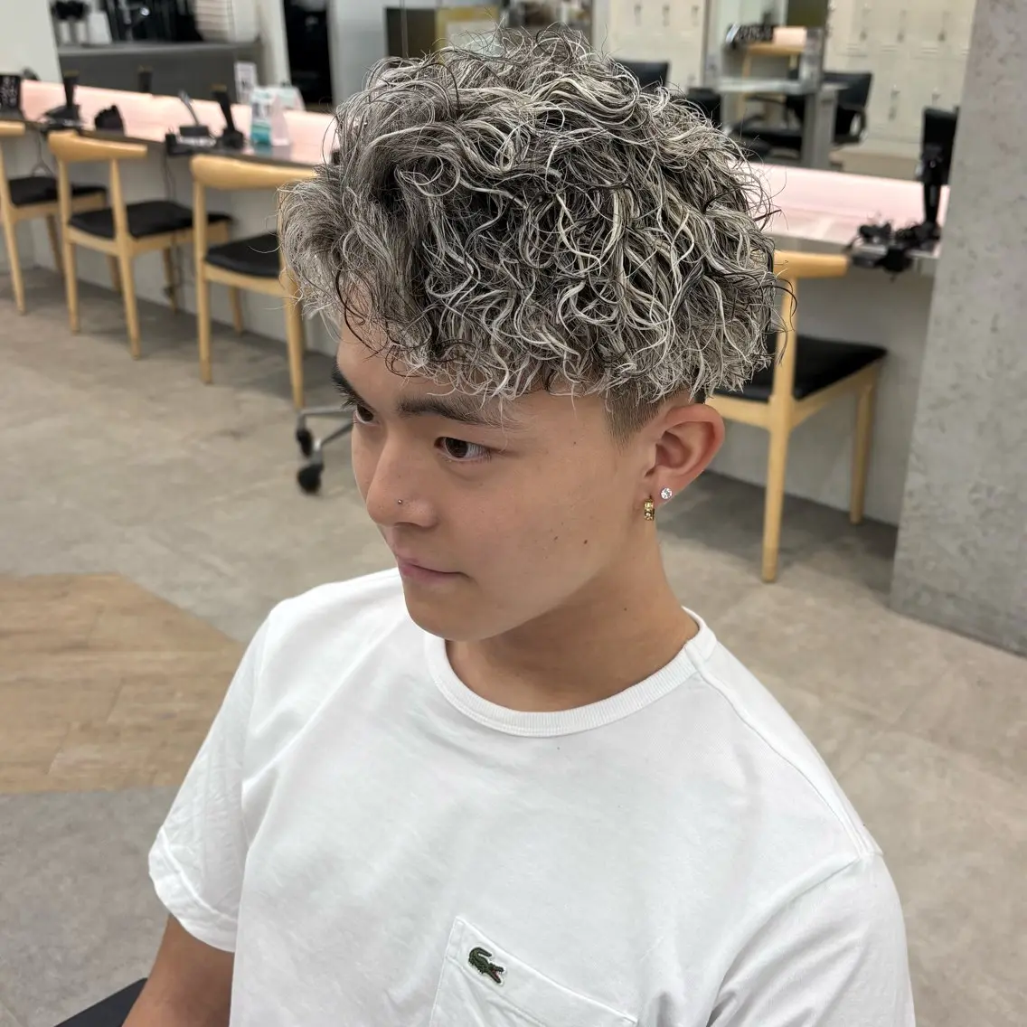 パーマ メンズ メンズハイライト メンズメッシュ メンズパーマ スパイラルパーマ カット ヘアカラー パーマ 🎀メンズパーマ☆ 艶カラー☆Syuriのヘアスタイル