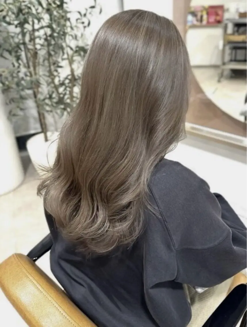 ミディアム ヘアカラー 本田 彩乃のヘアスタイル