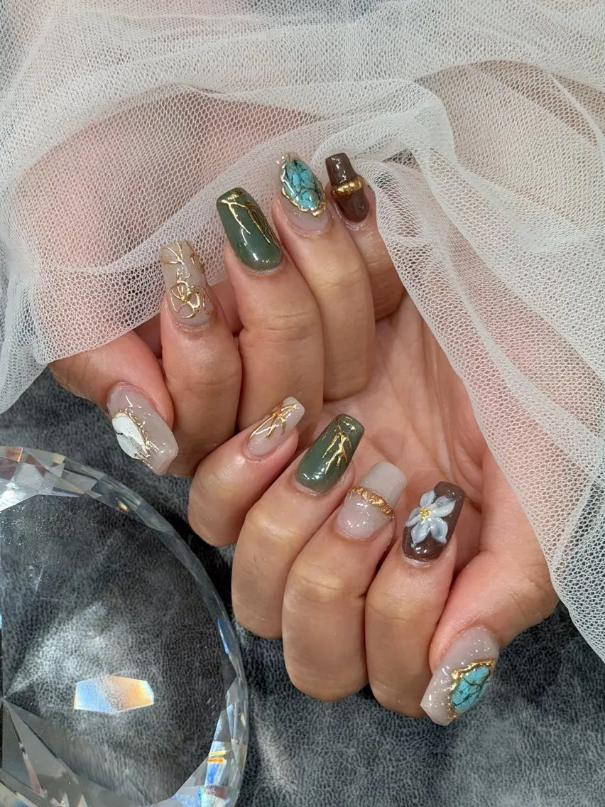 ネイル ハンドネイル ベスティオーラ aineのネイルデザイン
