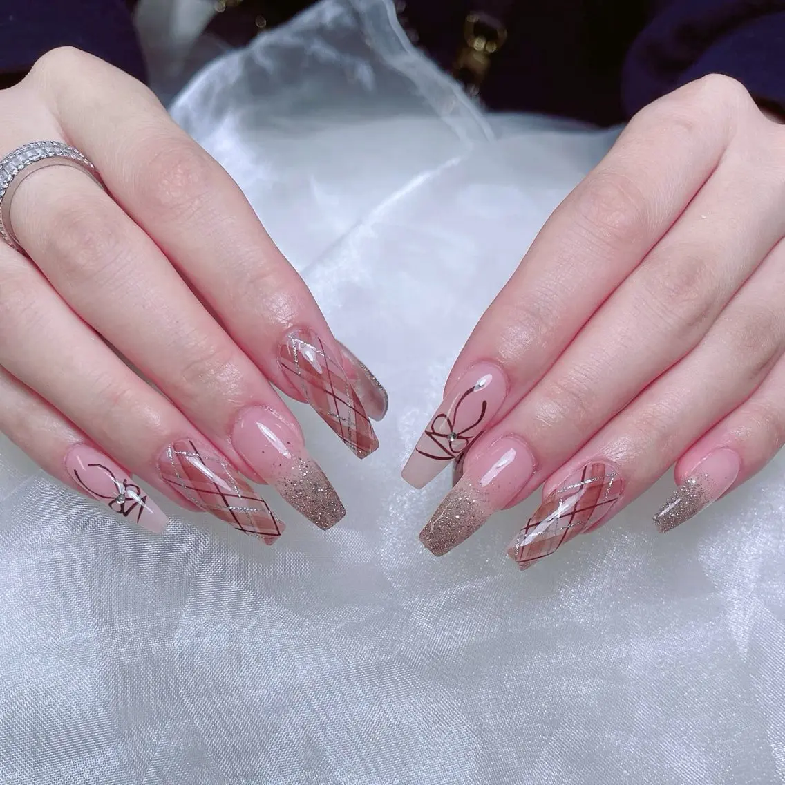 ネイル 成人式 ジェルネイル ネイルチップ ハンドネイル MoMoA Nail ネイル長さ出し専門店のネイルデザイン