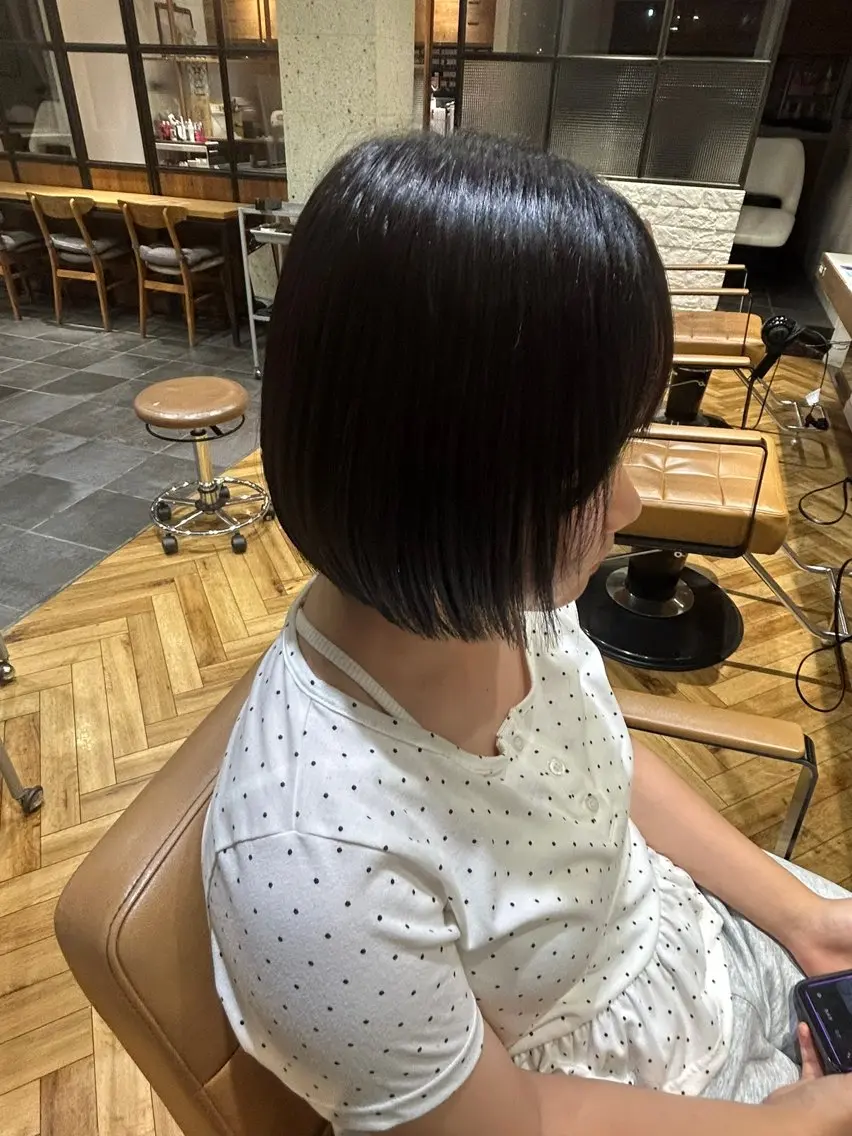 ミディアム 切りっぱなしボブ ボブ スエキ タクミ／昭島のヘアスタイル