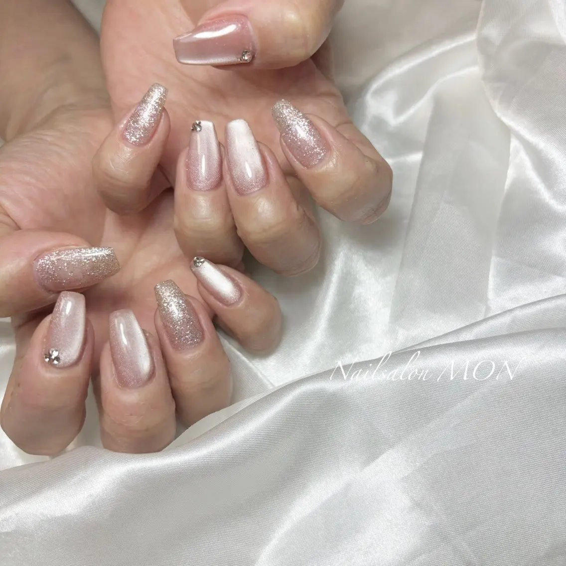 ネイル マグネットネイル ハンドネイル Nailsalon MONのネイルデザイン