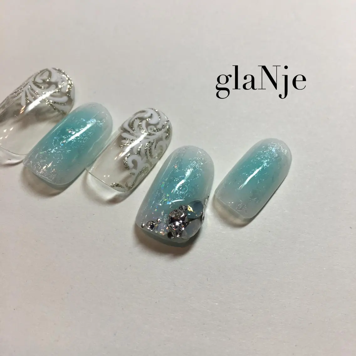 ネイル ブライダルネイル glaNje部谷 (オーナー)のネイルデザイン