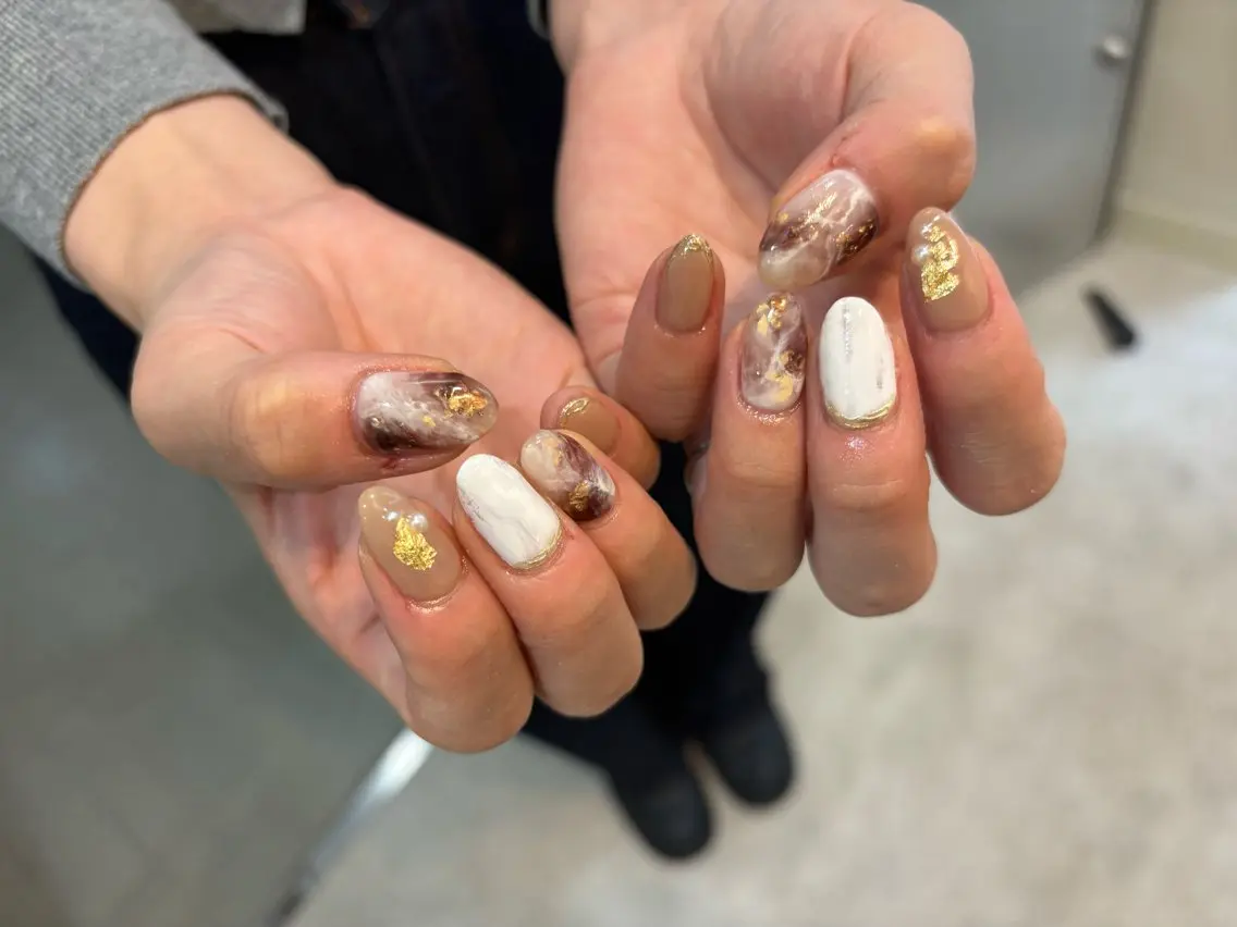 ネイル ハンドネイル Mai :矢場町 ニュアンス🌿アートのネイルデザイン