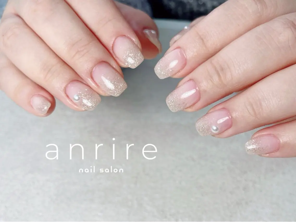 ネイル フラッシュネイル ジェルネイル グラデーション キラキラネイル ラメ(グリッター) nailsalon anrireのネイルデザイン
