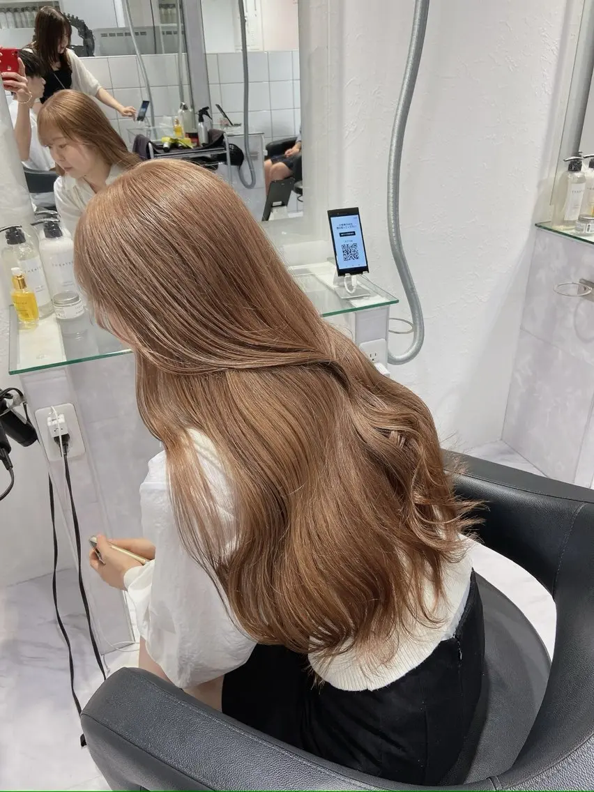 ロング カラー センターパート特化 井上健太のヘアスタイル