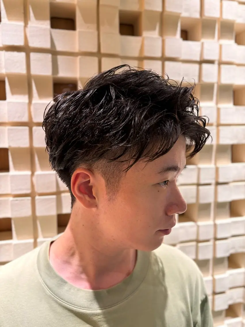 ショート パーマ メンズ 芦川 柚貴のヘアスタイル