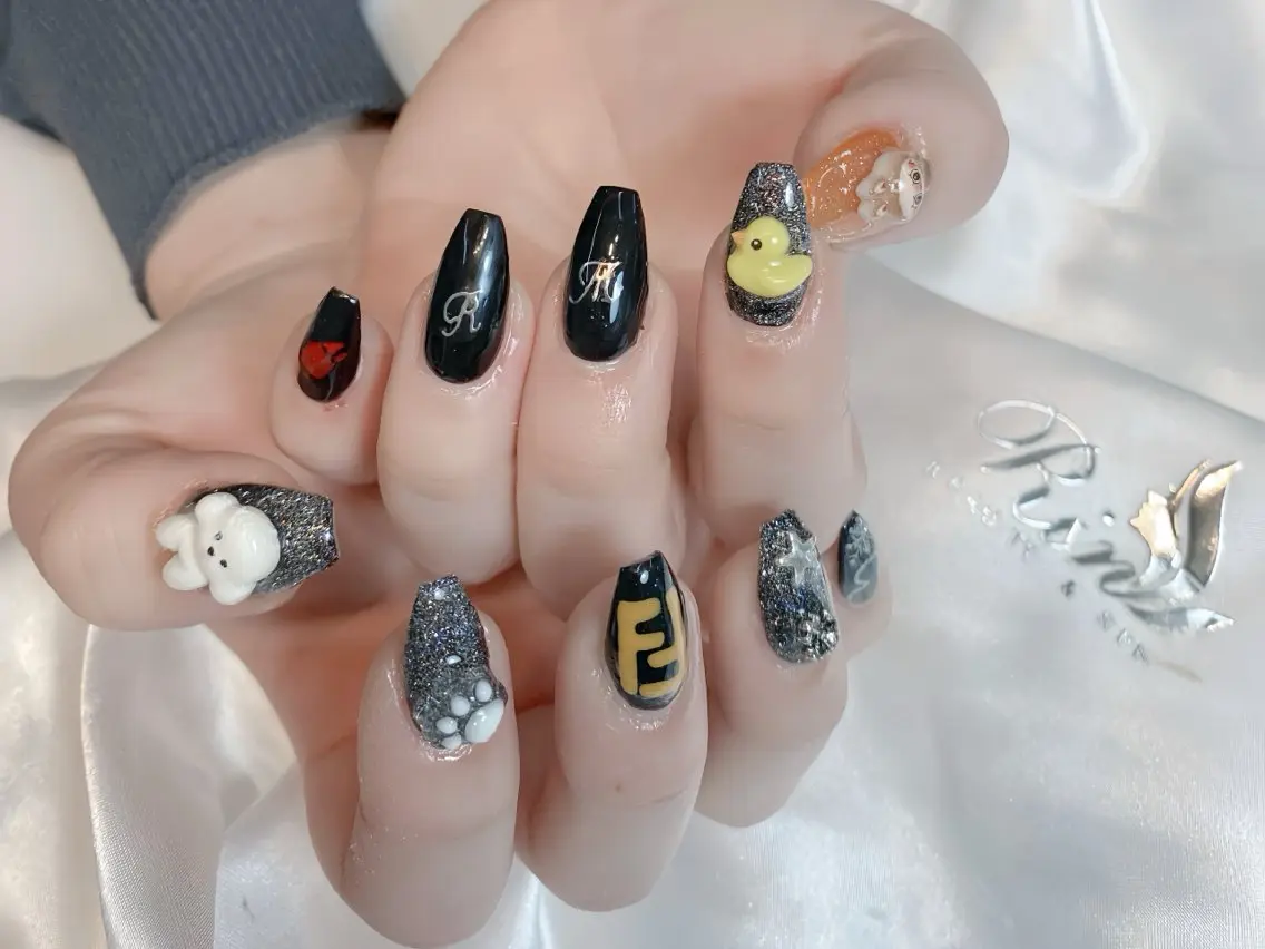 ネイル チークネイル フラッシュネイル フラワーネイル フットネイル ジェルネイル ハンドネイル Rin Nail Shinokuboのネイルデザイン