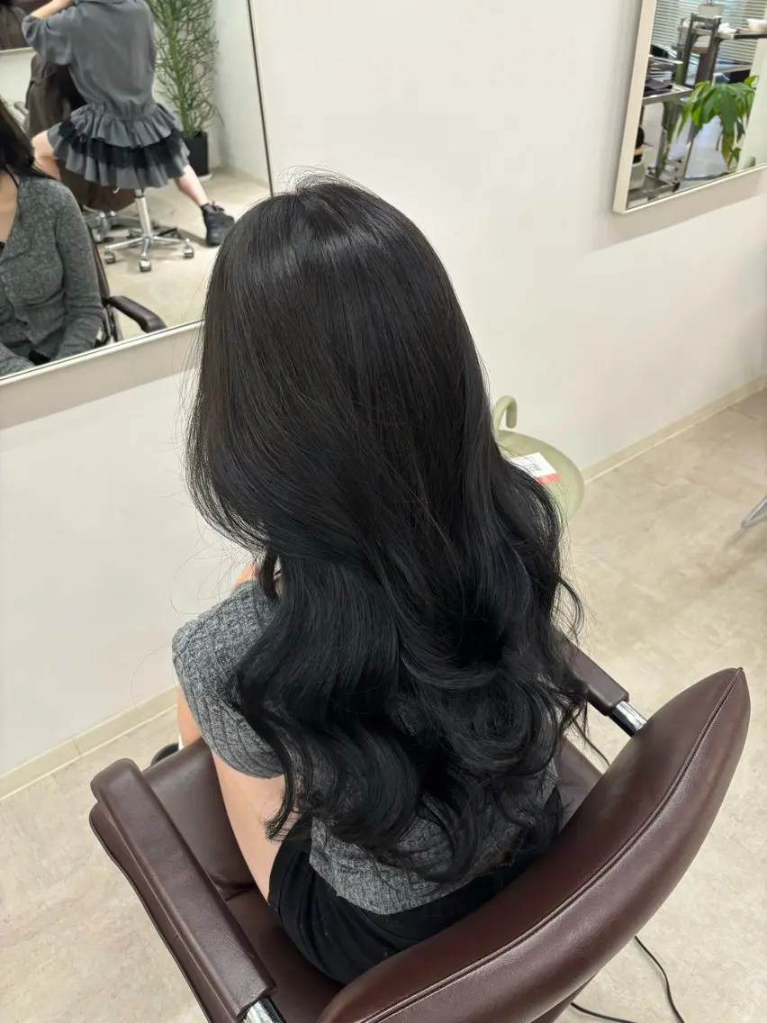ロング カラー 渋谷｜透明感カラー 🫧🤍｜rinaのヘアスタイル