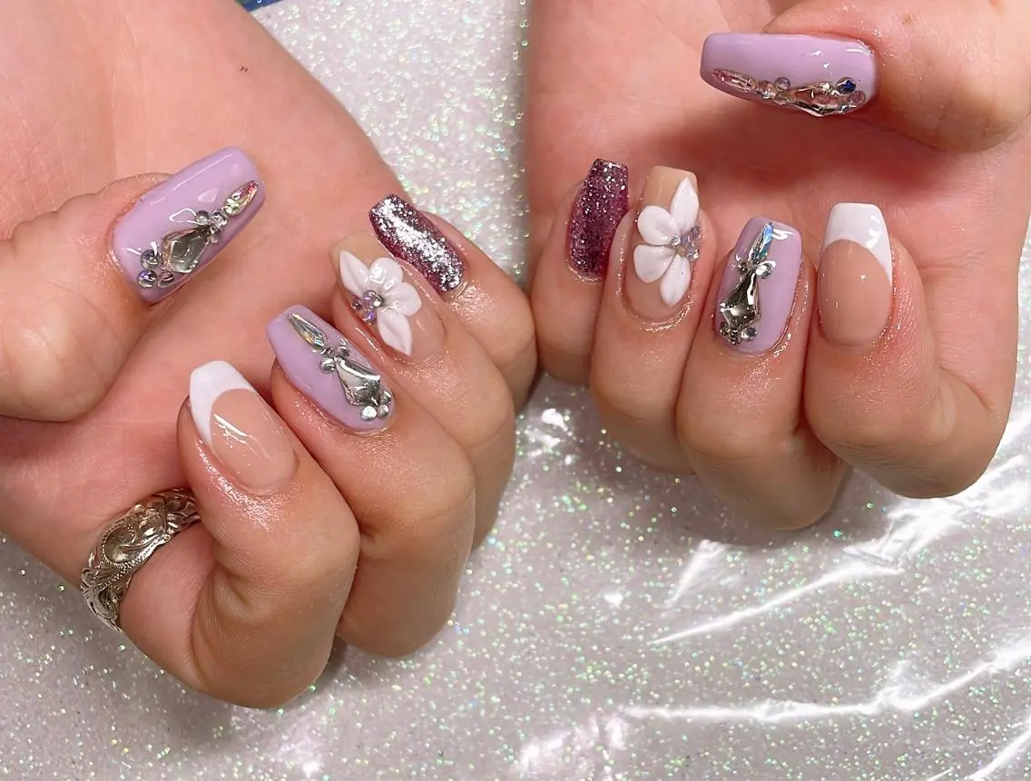 ネイル ハンドネイル VIERU 🌈🎀💖のネイルデザイン