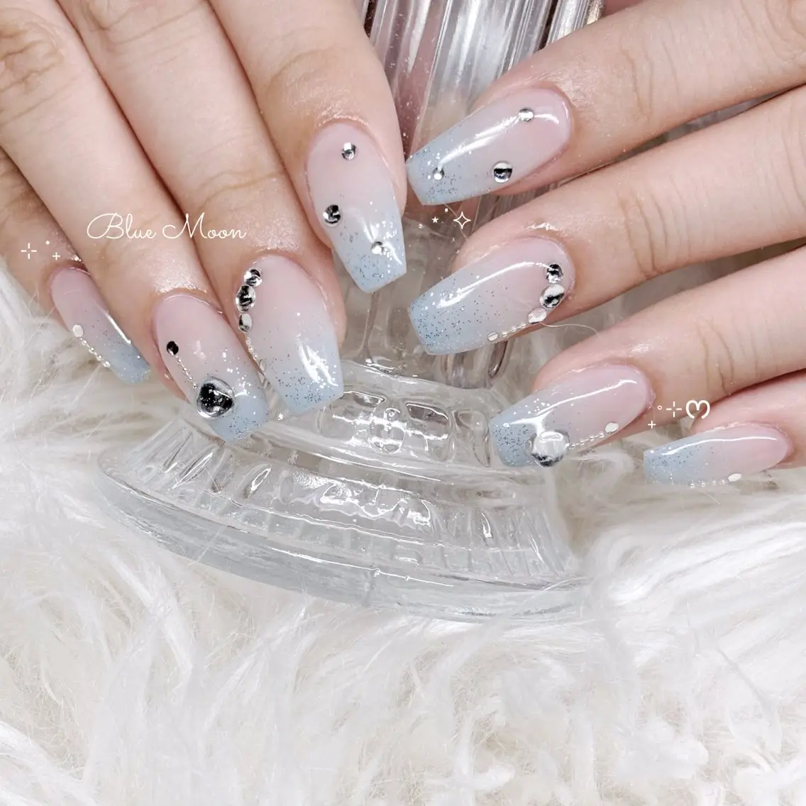 ネイル ハンドネイル フットネイル ハンドケア nail salon Blue Moonのネイルデザイン
