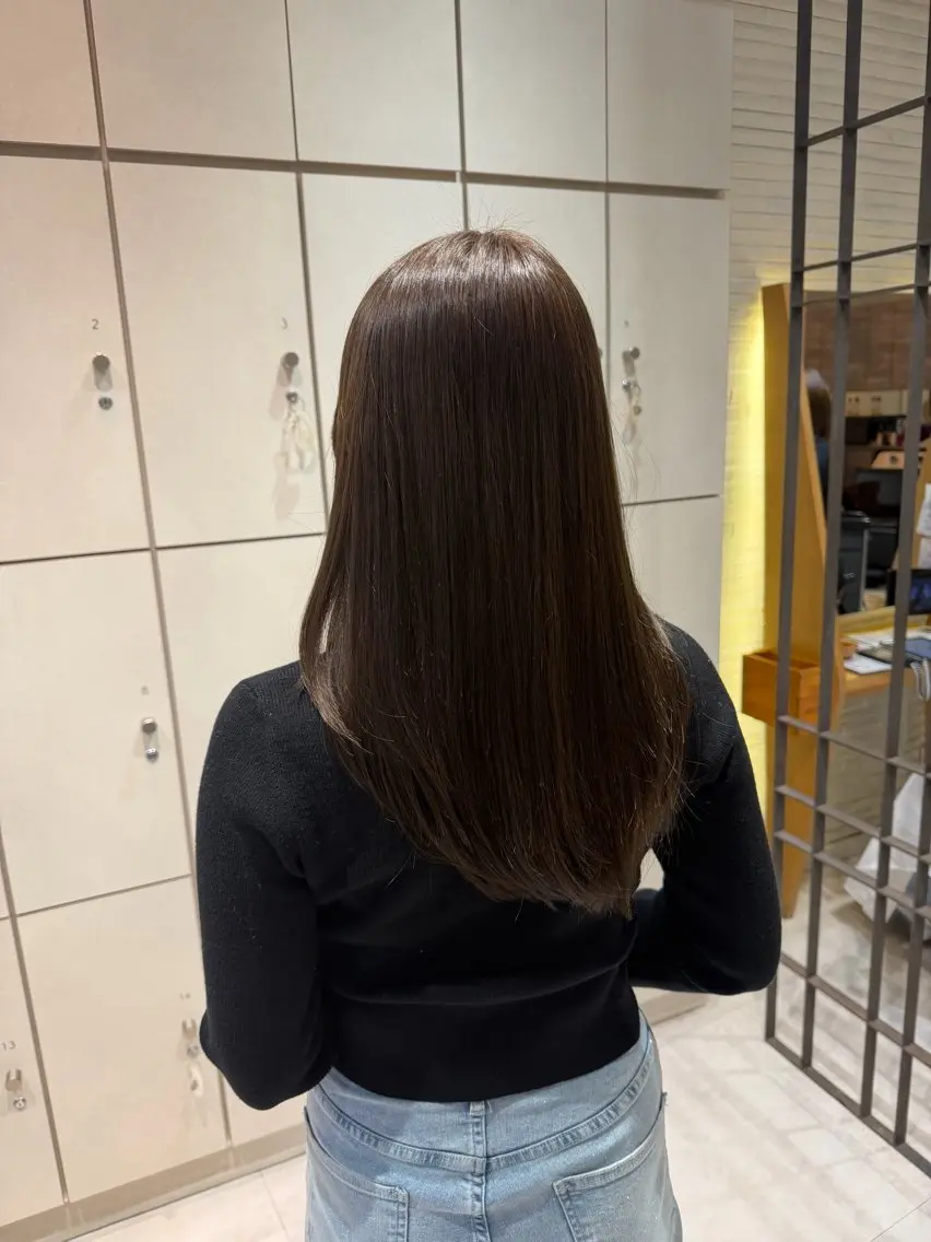 ロング カラー ベージュカラー ブラウンカラー イルミナカラー カット ヘアカラー トリートメント 吉川沙知 /ナチュラルカラーのヘアスタイル