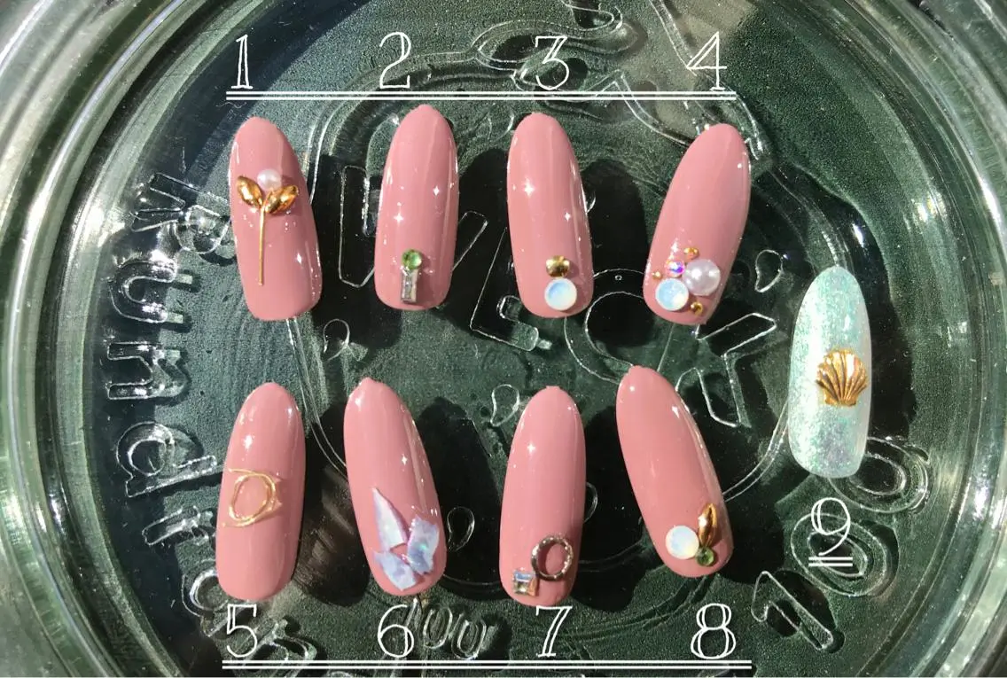 ネイル アートネイル ストーンネイル Tink 横浜のネイルデザイン