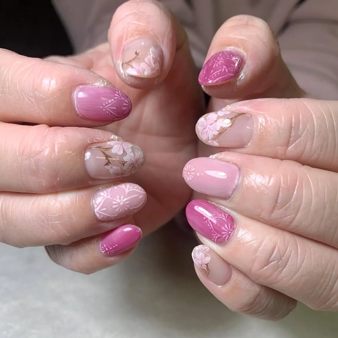 ネイル ハンドネイル FIORITURA aiのネイルデザイン