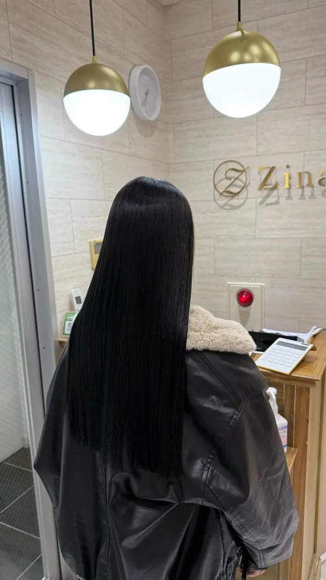 Premium艶髪ストレート(縮毛矯正)+カット+TOKIO超音波トリートメント¥23900の写真