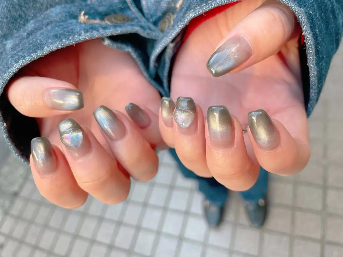 ネイル ジェルネイル グラデーション マグネットネイル ニュアンスネイル パラジェル nailroom OHANA🌴のネイルデザイン