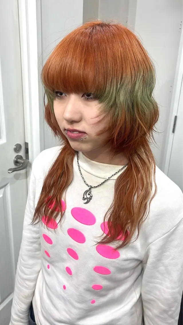 セミロング ヘアカラー トリートメント ♱地雷カラー♱ウルフ ♱ 藍衣 ♱のヘアスタイル