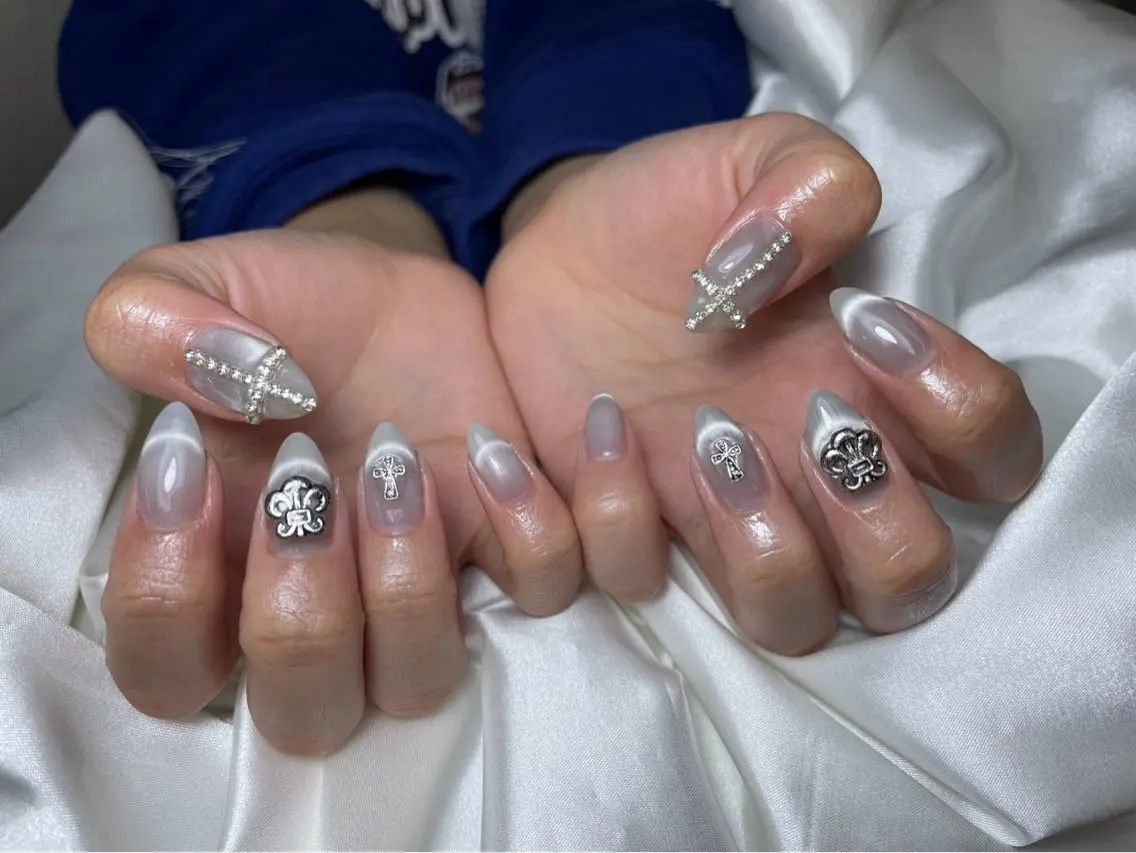 ネイル ブラウン チークネイル 桜ネイル 長さ出し フットネイル ハンドネイル XIINH NAIL SALONのネイルデザイン