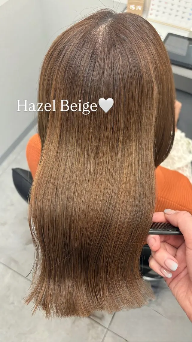 ミディアム カラー ベージュカラー ヘーゼル カット ヘアカラー トリートメント 🎀MIREA🎀 tocca茨木店のヘアスタイル