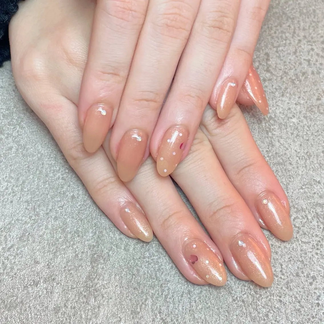 ネイル ハンドネイル nailroom DIASOMNIAのネイルデザイン