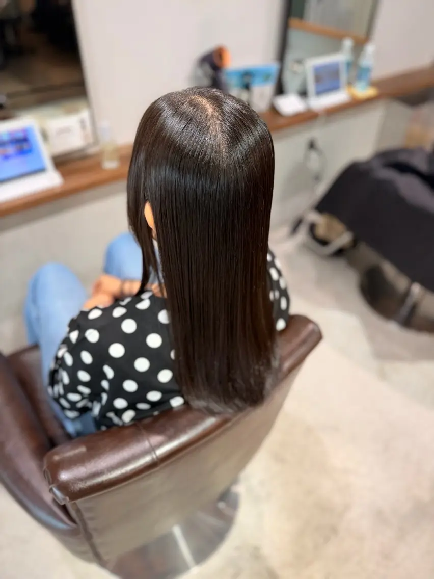 ロング 縮毛矯正 手話/耳が聞こえない 🦻🏻/山本しずほのヘアスタイル