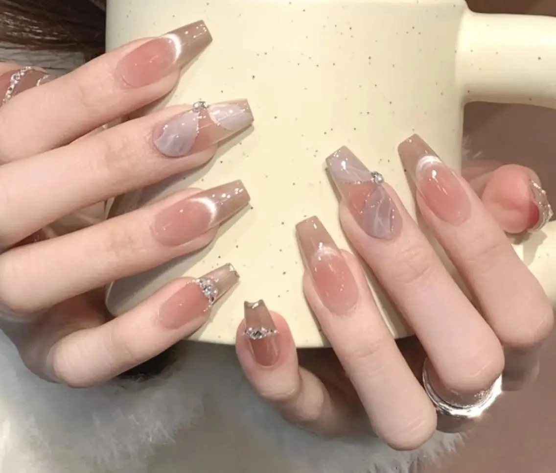 ネイル ハンドネイル 🎀 NaNa_nailのネイルデザイン