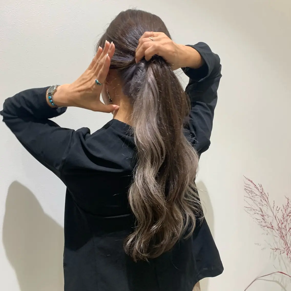 ロング 前田 美佑のヘアスタイル
