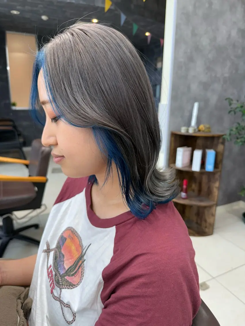 ミディアム カラー シールエクステ ベージュカラー ブリーチ ブロンド ブラウンカラー ヘアカラー 🩵さき🤍 可愛いを叶える美容師のヘアスタイル