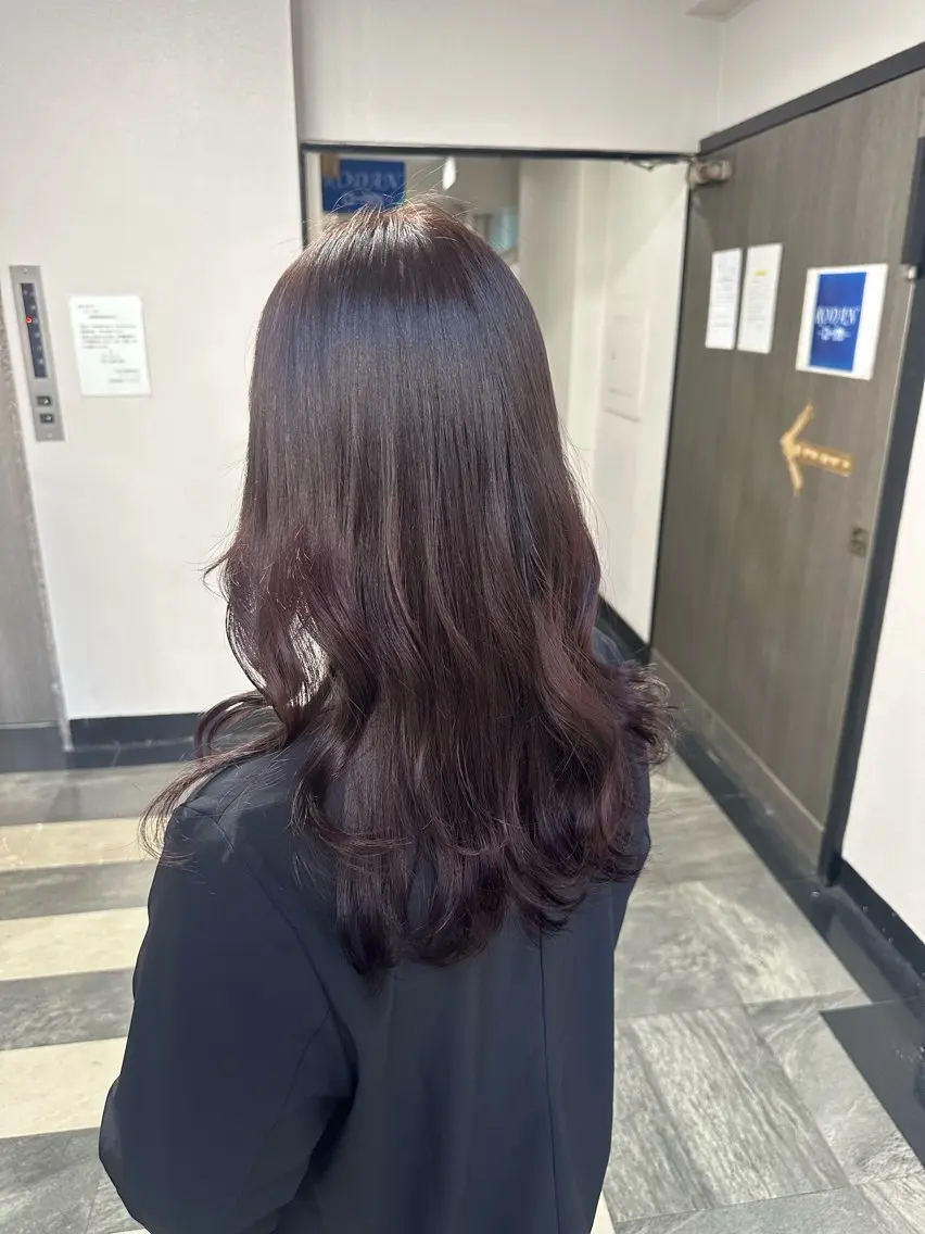 セミロング MOURI CHISATOのヘアスタイル