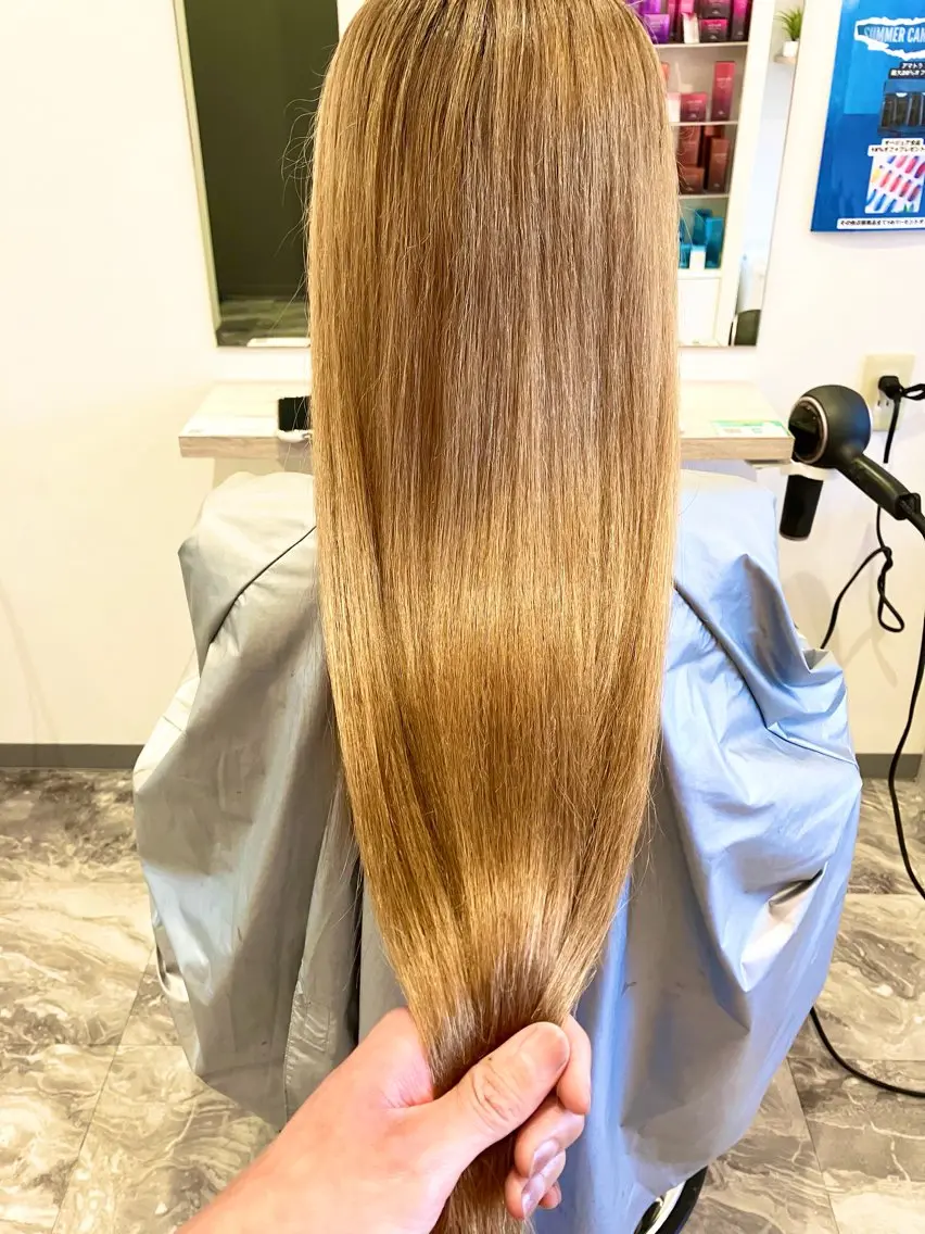 セミロング カラー パーマ ブリーチ 髪質改善 縮毛矯正 ブリーチ&ストレート 長谷川勇人のヘアスタイル