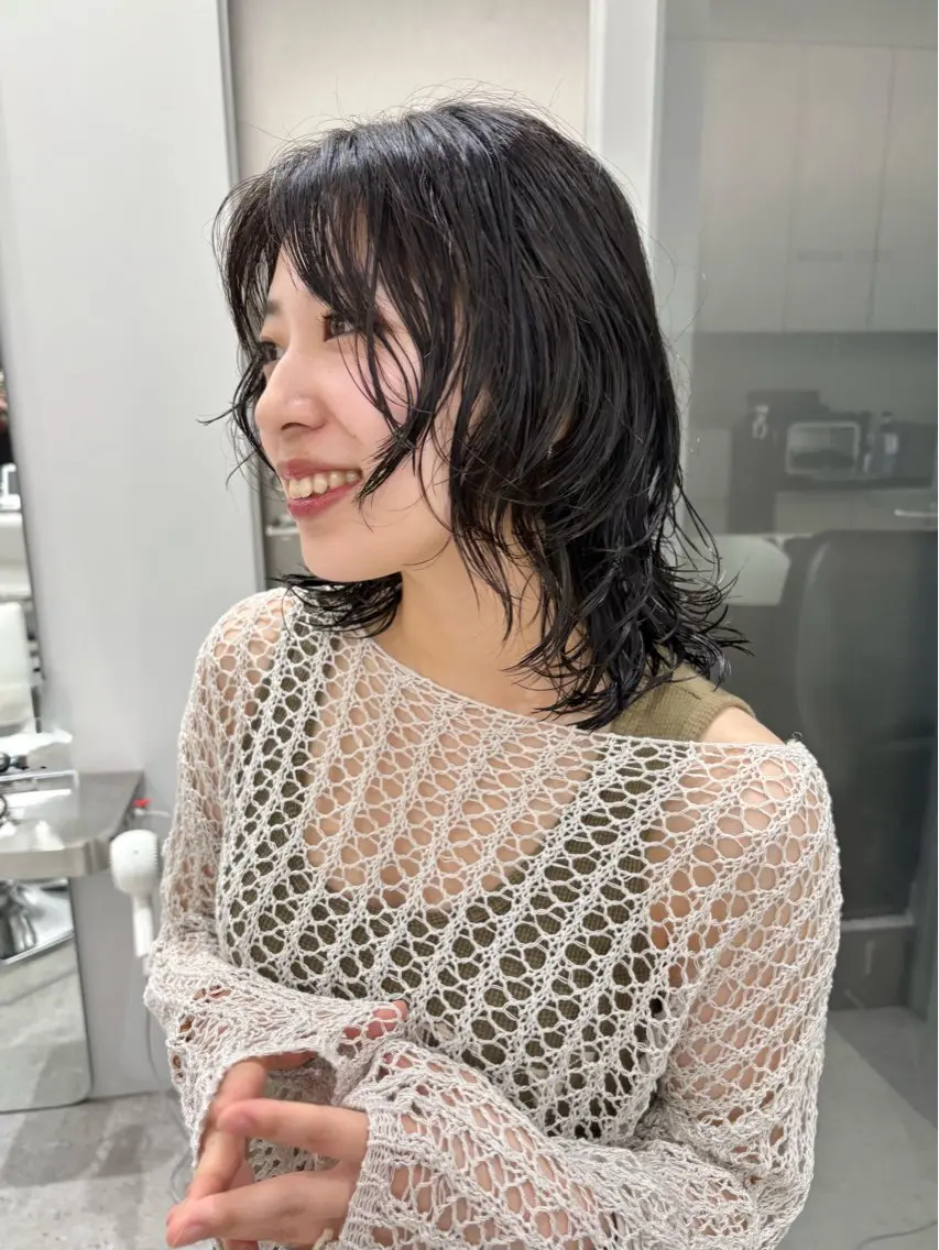 ミディアム パーマ カット パーマ すぎもと さき⚡️ レイヤー･*パーマのヘアスタイル
