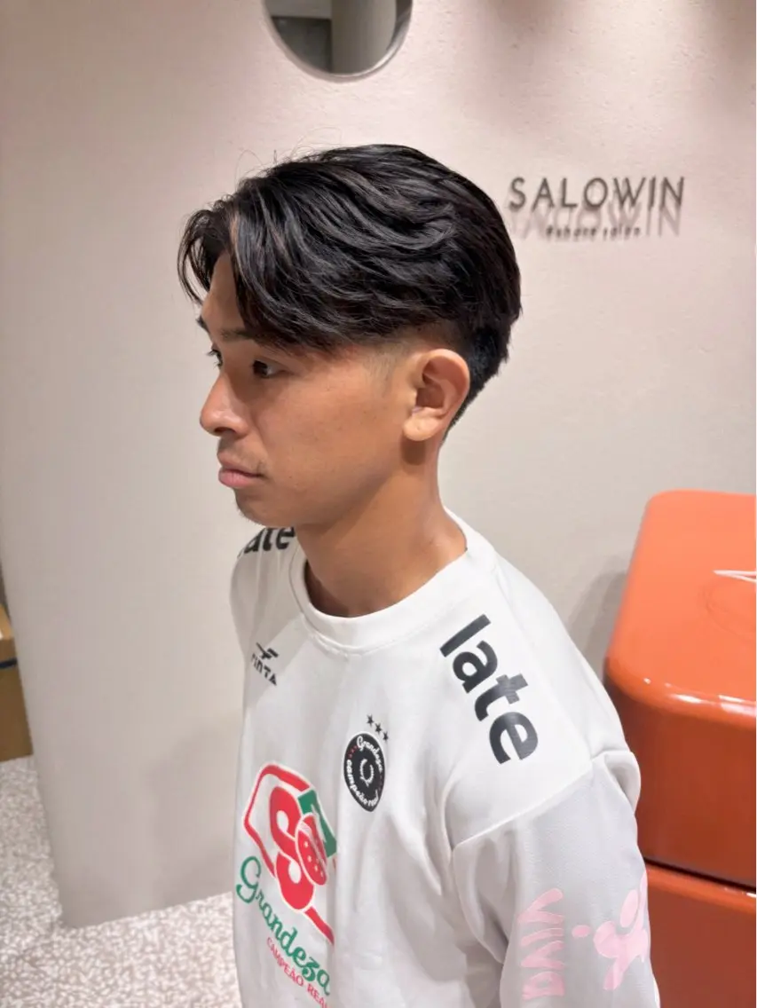 メンズ センターパート 刈り上げ カット 大卒フリーランス 美容師☆ぬくいせいなのヘアスタイル