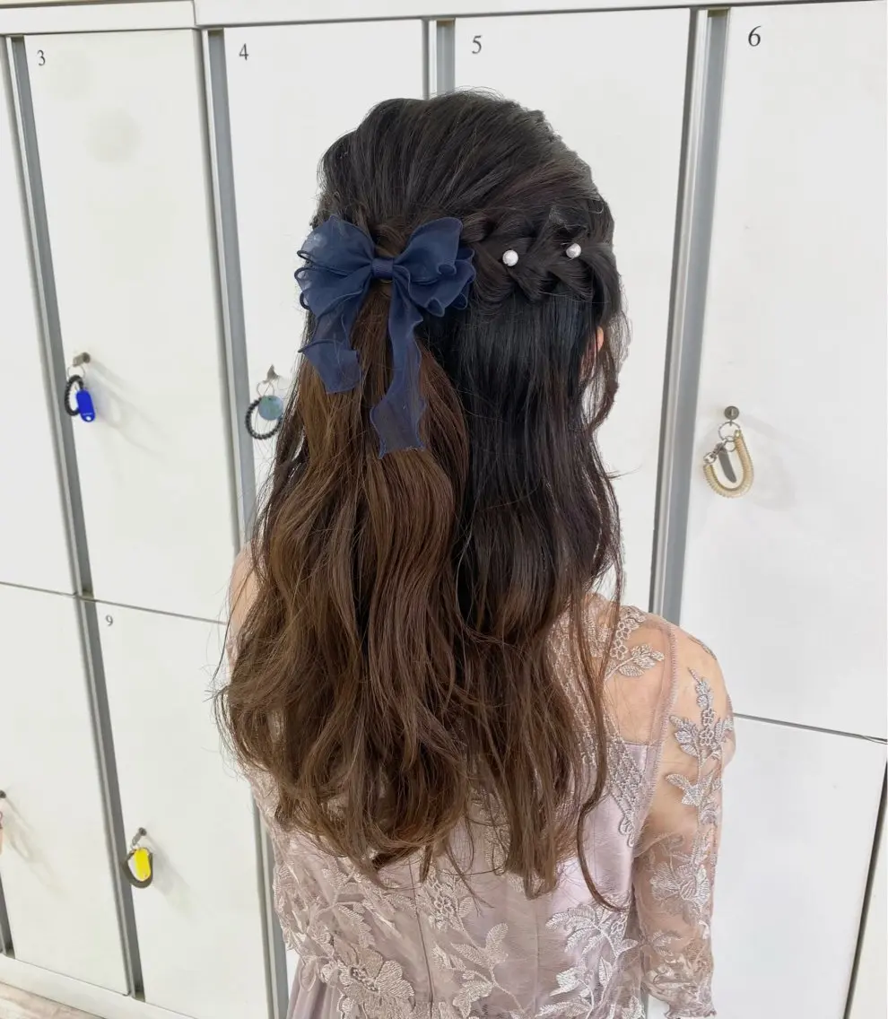 ロング ヘアアレンジ ヘアセット 𝐓𝐎𝐍𝐄./ 𝐌𝐚𝐡𝐨🌺のマツエク・マツパデザイン