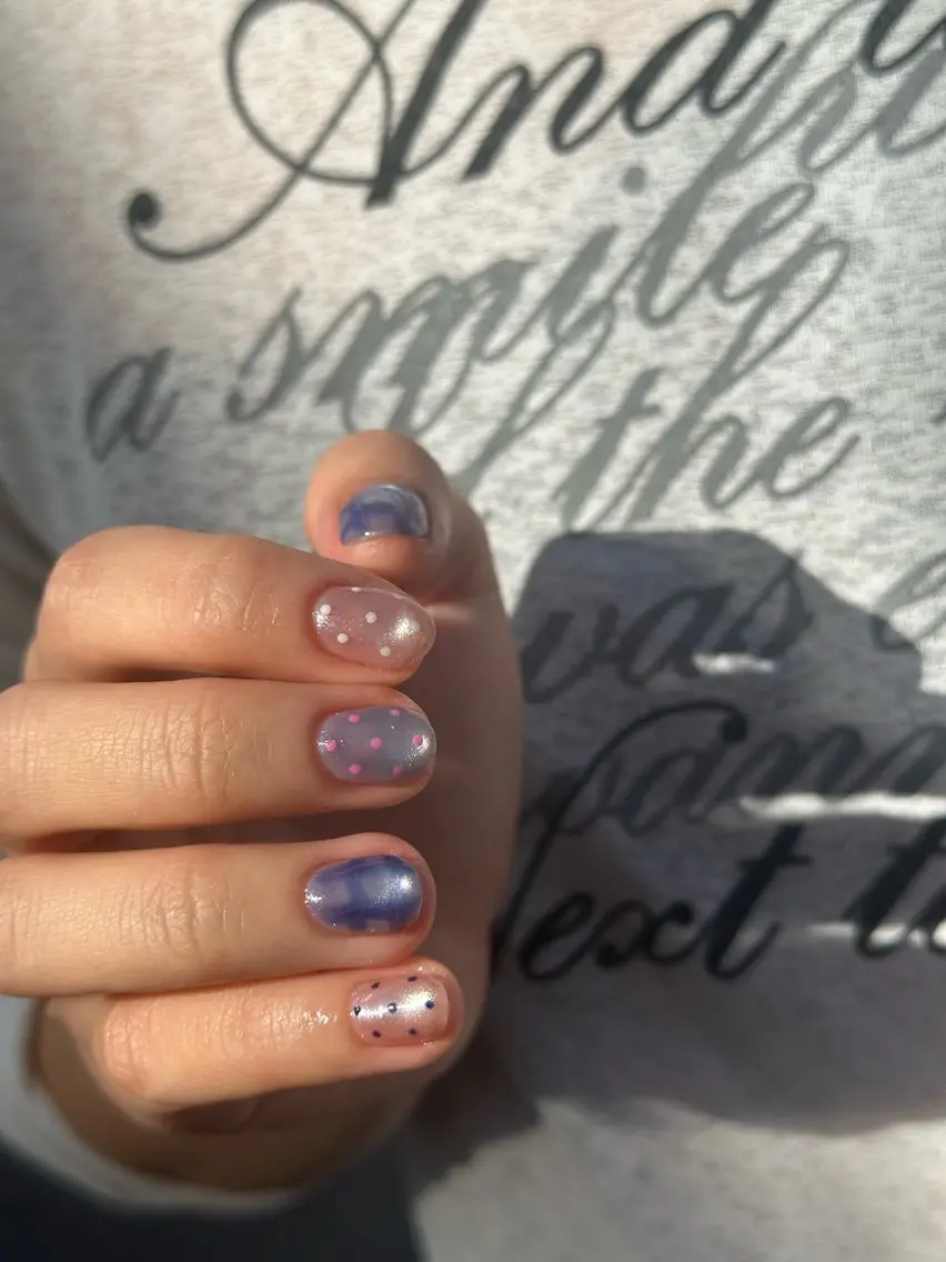 ネイル チークネイル 長さ出し ガーリー 韓国ネイル マグネットネイル Junn Nailのネイルデザイン