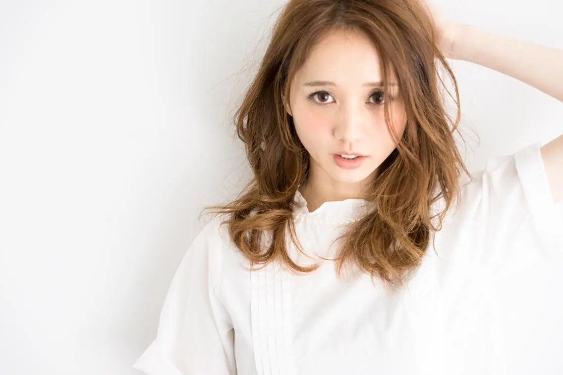 ミディアム カラー パーマ ⭐️美髪矯正⭐️ 室岡仁哉のヘアスタイル