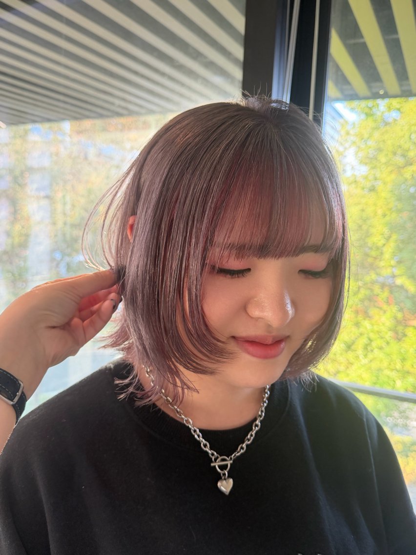 カラー ブリーチ ピンクカラー ボブ 💙GANNI💙 さきのヘアスタイル