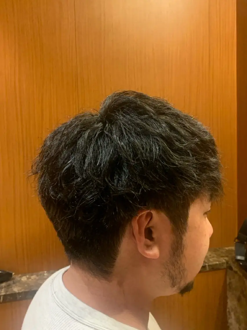 ミディアム パーマ ミディアムパーマ ツイストパーマ 杉本 翔希のヘアスタイル