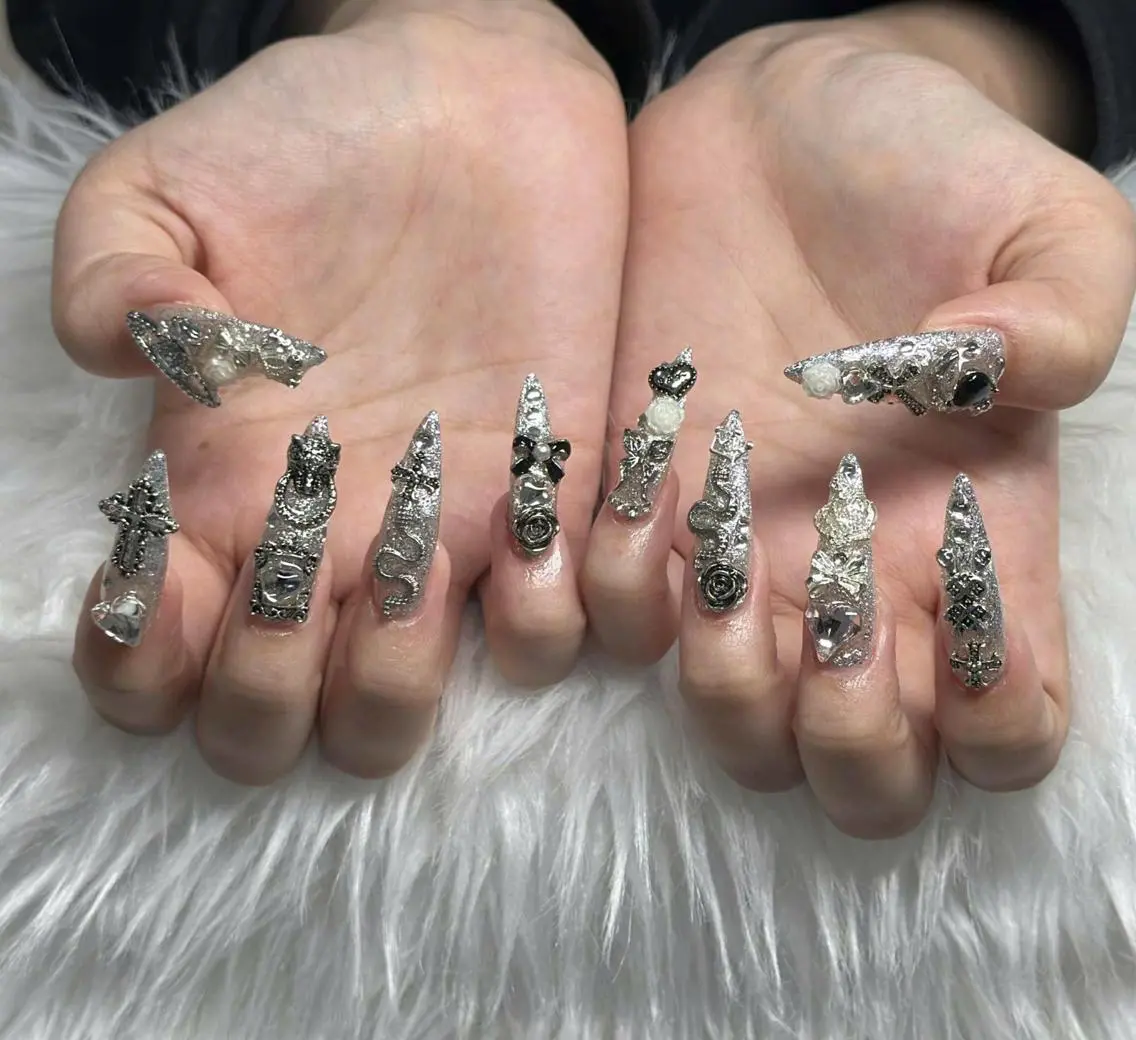 ネイル フレンチネイル ジェルネイル ハロウィン 韓国ネイル マグネットネイル ハンドネイル H.baby Nail Salonのネイルデザイン